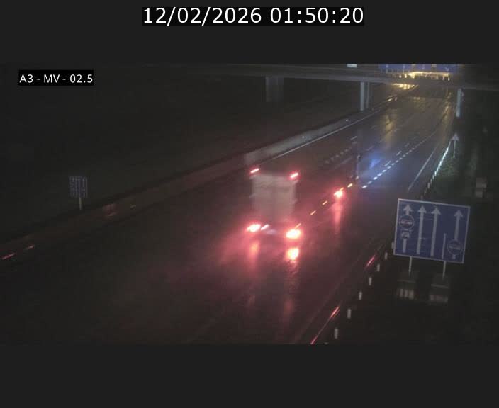 Webcam autoroute A3 au Luxembourg à proximité de la Croix de Gasperich. Vue orientée vers Luxembourg
