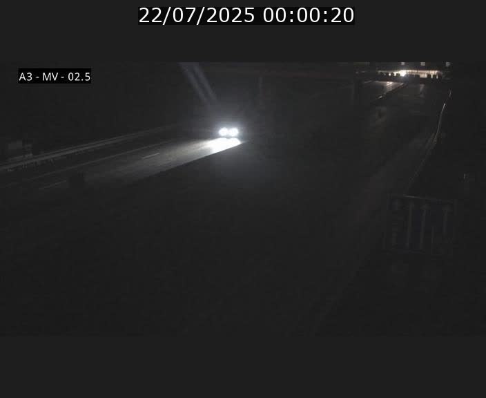 Webcam autoroute A3 au Luxembourg à proximité de la Croix de Gasperich. Vue orientée vers Luxembourg