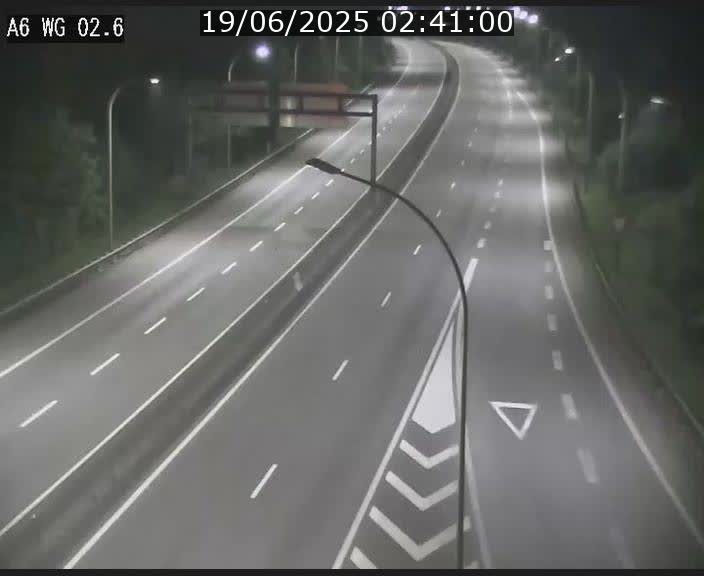 Traffic live webcam Luxembourg Croix de Cessange - A6 - BK 2.6 - direction France/Allemagne