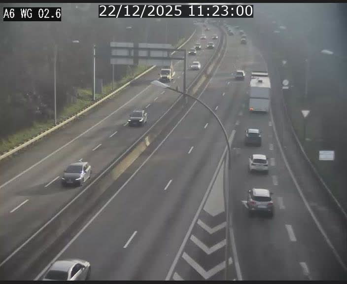 Traffic live webcam Luxembourg Croix de Cessange - A6 - BK 2.6 - direction France/Allemagne