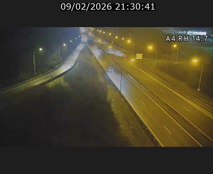 Traffic live webcam Luxembourg Jonction Lankelz - A4 - BK 14.7 - direction Luxembourg