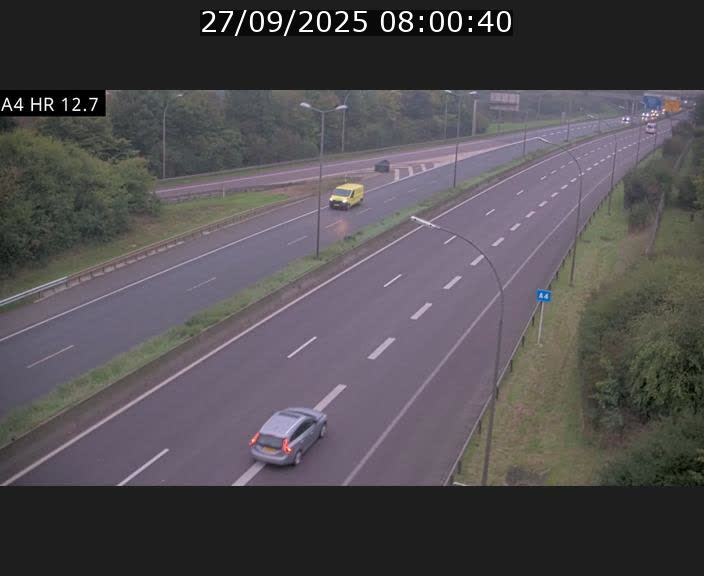 Traffic live webcam Luxembourg Esch sur Alzette - A4 - BK 12.7 - direction Esch-Belval