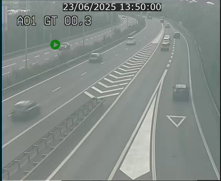 Traffic live webcam Luxembourg Croix de Gasperich - A1 direction Kirchberg - BK 0.3