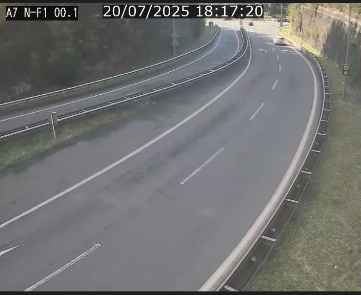 Webcam autoroute Luxembourg A7 située dans la sortie 1 Waldhof, vers la N11, avant le Tunnel Stafelter