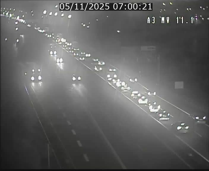 Traffic live webcam Luxembourg Croix de Bettembourg A3 - BK 11.1 - direction Luxembourg-ville