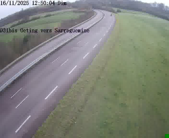 Webcam installée le long de D31bis (France) à Oeting, pointée vers Sarreguemines, utile pour suivre précisément les conditions de trafic.