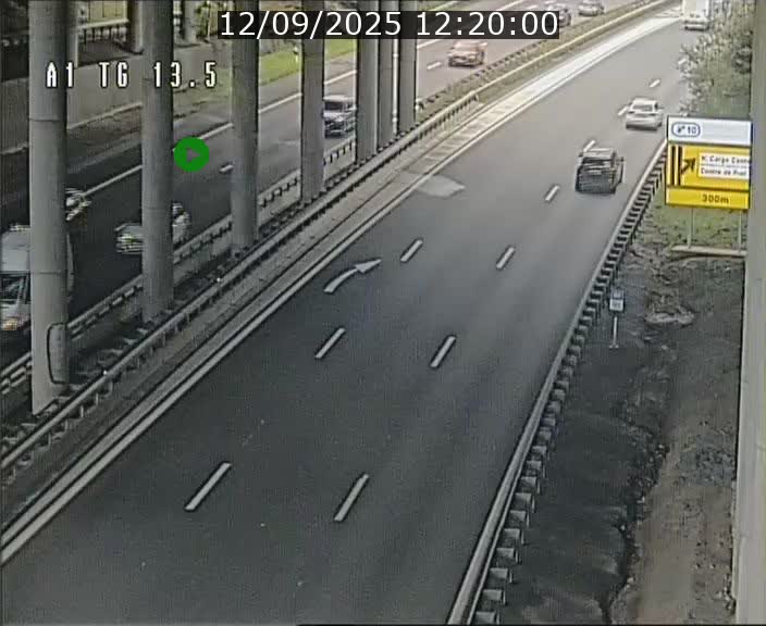 Traffic live webcam Luxembourg Senningen - A1 direction Luxembourg - BK 13.5