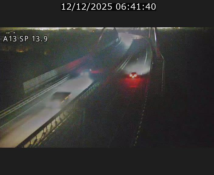 Traffic live webcam Luxembourg Kayl - A13 direction Esch-sur-Alzette/Luxembourg-ville - BK 13.9