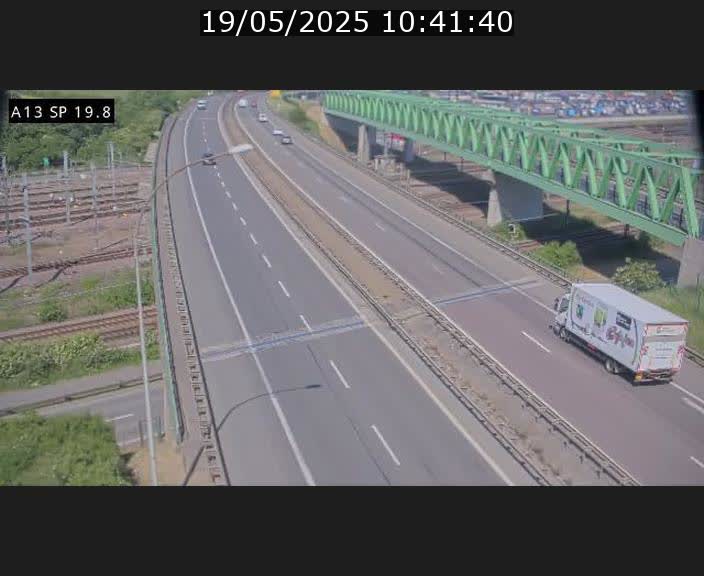 Traffic live webcam Luxembourg Croix de Bettembourg - A13 direction Esch-sur-Alzette - BK 19.8
