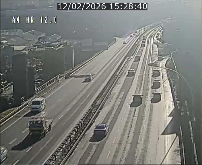 Traffic live webcam Luxembourg Jonction Foetz - A4 - BK 12.0 - direction Esch sur Alzette