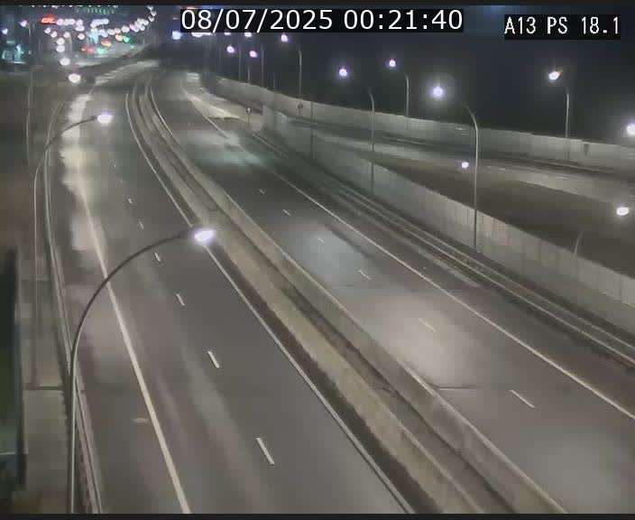 Traffic live webcam Luxembourg Dudelange - A13 direction Croix de Bettembourg - BK 18.1