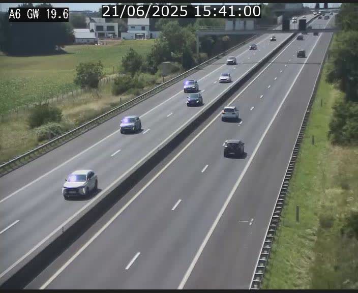 Traffic live webcam Luxembourg - Steinfort - A6 - BK 19.6 - direction Belgique