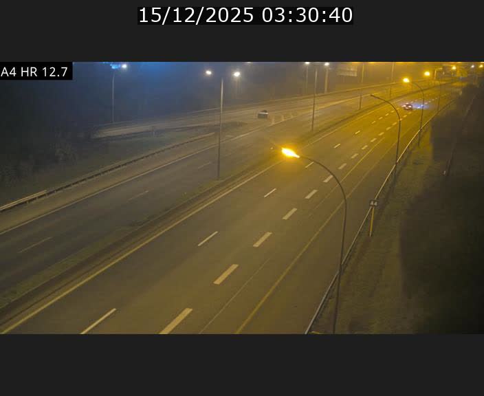 Traffic live webcam Luxembourg Esch sur Alzette - A4 - BK 12.7 - direction Esch-Belval