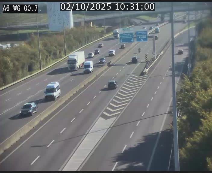 Traffic live webcam Luxembourg Croix de Cessange - A6 - BK 0.7 - direction A3 France