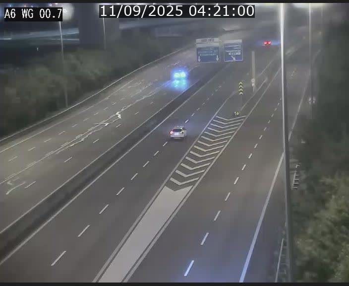 Traffic live webcam Luxembourg Croix de Cessange - A6 - BK 0.7 - direction A3 France