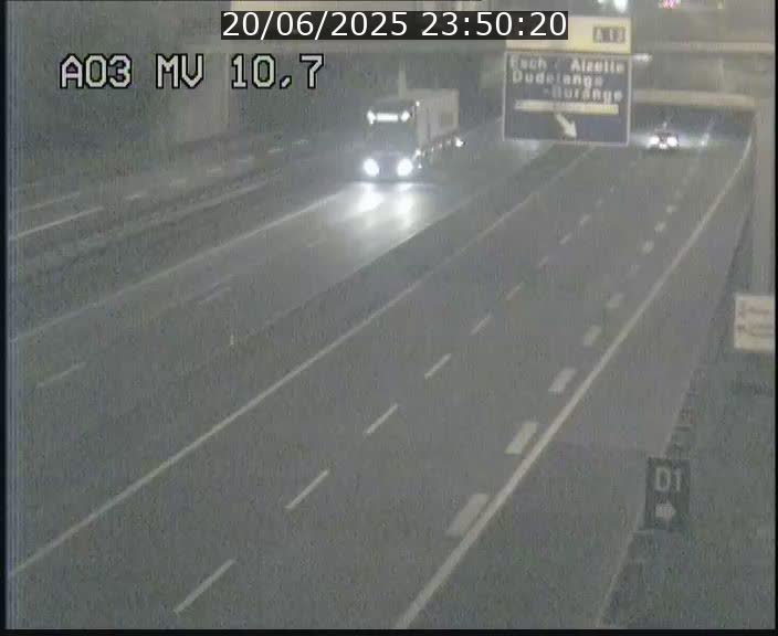 Traffic live webcam Luxembourg Croix de Bettembourg - A3 - BK 10.7 - direction France