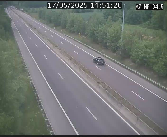 Caméra autoroute Luxembourg A7 - Passage à gibier Rëngelbour - direction Tunnel Grouft