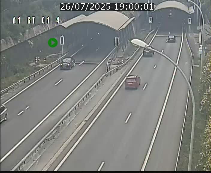 Traffic live webcam Luxembourg Hesperange - A1 direction Kirchberg - BK 1.4