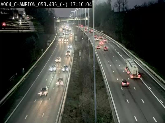 Webcam E411 à Champion, à proximité de Namur. Vue orientée vers Bruxelles