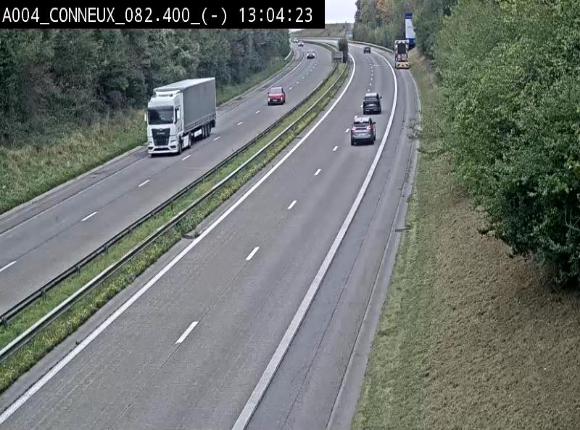 Webcam sur l'E411 avant les sorties 20 menant à Ciney, Dinant et Achêne. Vue orientée vers Namur