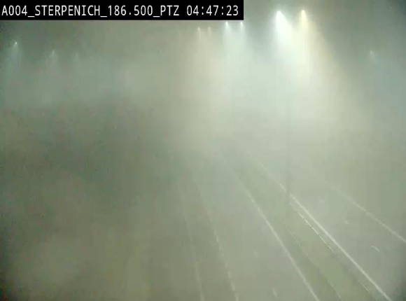 Webcam E411 à Sterpenich en Belgique près de la frontière du Luxembourg. Vue orientée vers Bruxelles