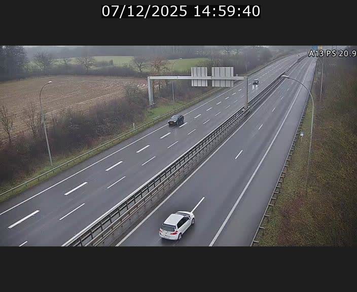 Traffic live webcam Luxembourg Croix de Bettembourg, rond-point d'Hellange - A13 direction Allemagne - BK 20.9