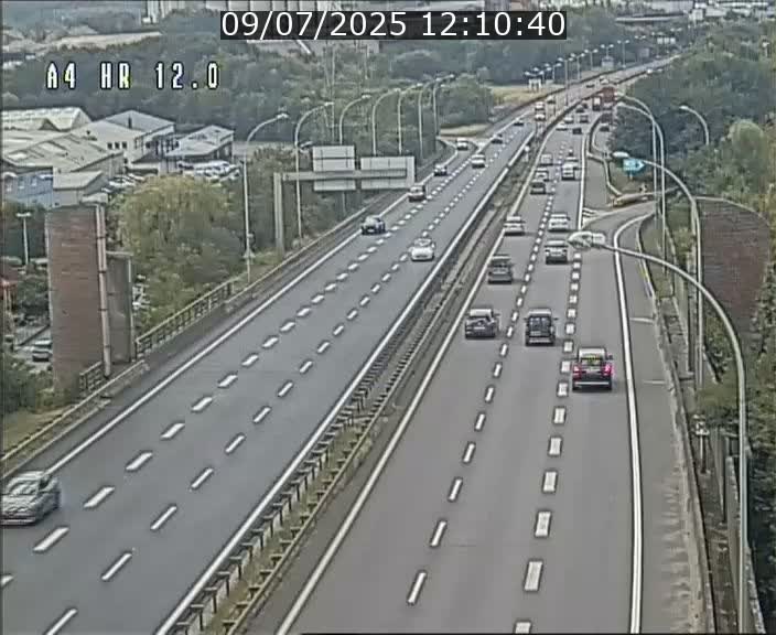 Traffic live webcam Luxembourg Jonction Foetz - A4 - BK 12.0 - direction Esch sur Alzette