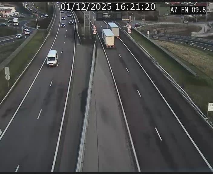 Caméra trafic Luxembourg - A7, Tunnel Gousselerbierg, sortie sud, direction rond-point Lorentzweiler (BK 9.9)