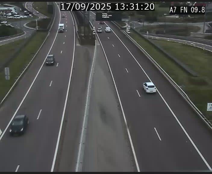 Caméra trafic Luxembourg - A7, Tunnel Gousselerbierg, sortie sud, direction rond-point Lorentzweiler (BK 9.9)