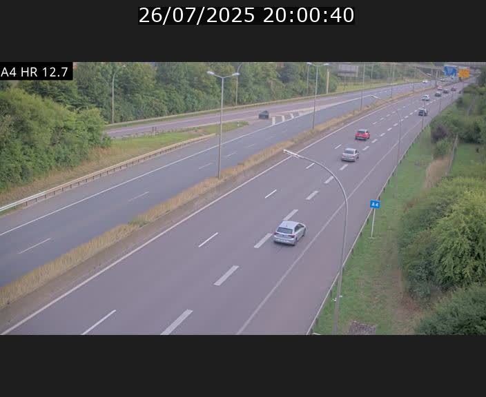 Traffic live webcam Luxembourg Esch sur Alzette - A4 - BK 12.7 - direction Esch-Belval