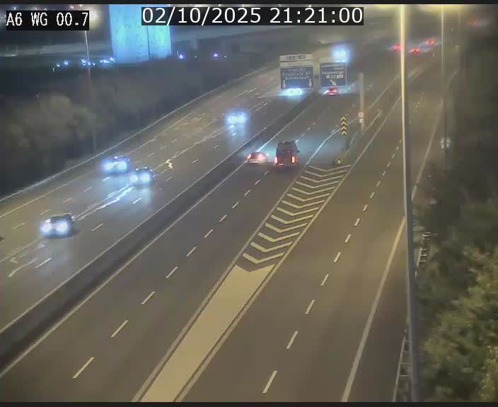 Traffic live webcam Luxembourg Croix de Cessange - A6 - BK 0.7 - direction A3 France