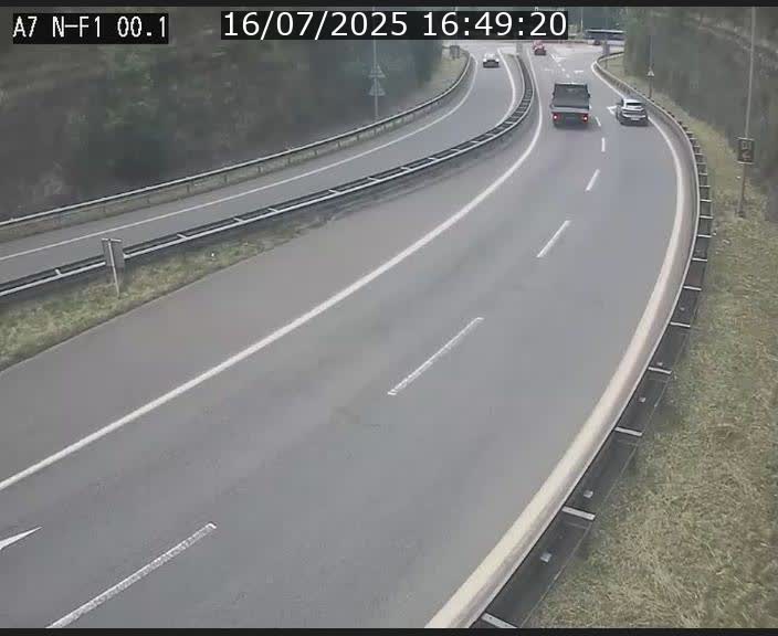 Webcam autoroute Luxembourg A7 située dans la sortie 1 Waldhof, vers la N11, avant le Tunnel Stafelter
