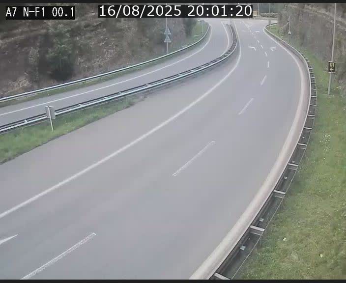 Webcam autoroute Luxembourg A7 située dans la sortie 1 Waldhof, vers la N11, avant le Tunnel Stafelter