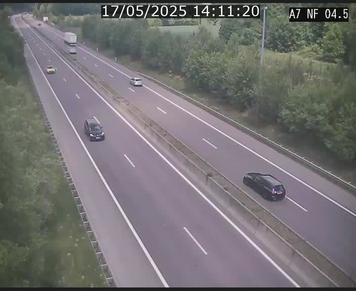 Caméra autoroute Luxembourg A7 - Passage à gibier Rëngelbour - direction Tunnel Grouft