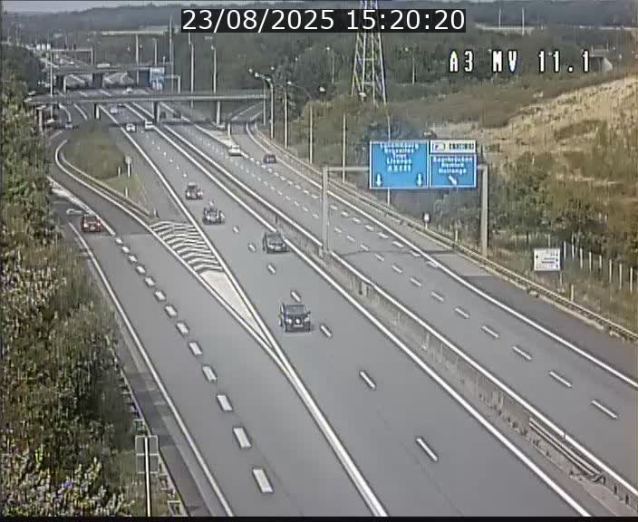 Traffic live webcam Luxembourg Croix de Bettembourg A3 - BK 11.1 - direction Luxembourg-ville