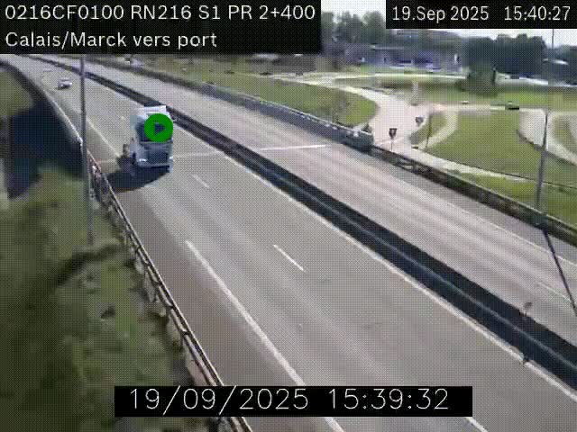 Webcam à Calais sur A216 (N216) en direction du port (harbour) de Calais.