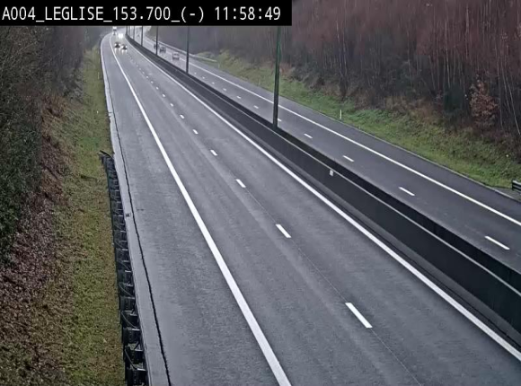 Webcam autoroute A4 (E411-E25) à Léglise, avant la jonction avec la N40. Vue orientée vers Bruxelles