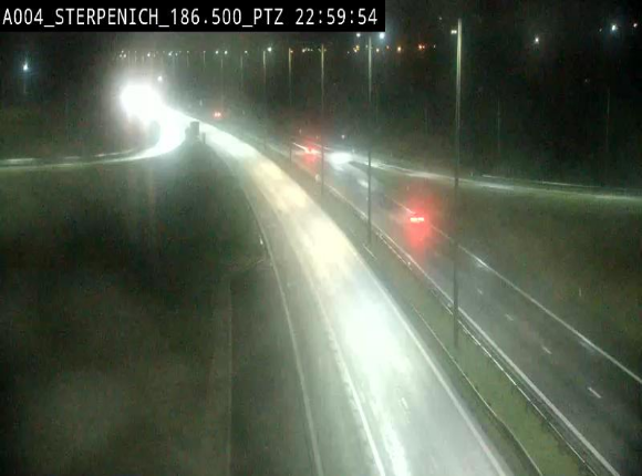 Webcam E411 à Sterpenich en Belgique près de la frontière du Luxembourg. Vue orientée vers Bruxelles