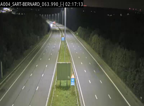 Webcam E411 à hauteur d'Assesse en provenance d'Arlon ou de la N4 vers Namur