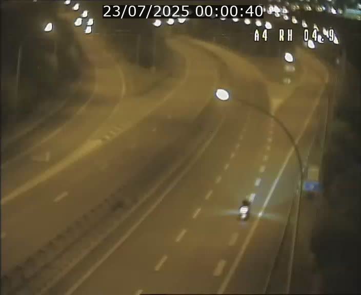 Traffic live webcam Luxembourg Leudelange - A4 - BK 4.9 - direction Luxembourg