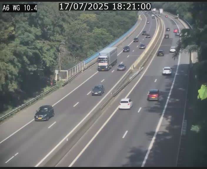 Traffic live webcam Luxembourg Mamer - A6 - BK 10.4 - direction Luxembourg/France/Allemagne