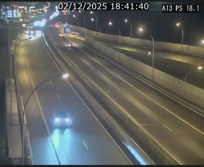 Traffic live webcam Luxembourg Dudelange - A13 direction Croix de Bettembourg - BK 18.1