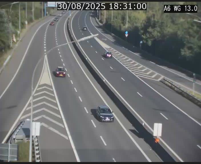 Traffic live webcam Luxembourg Mamer - A6 - BK 13 - direction Luxembourg/France/Allemagne