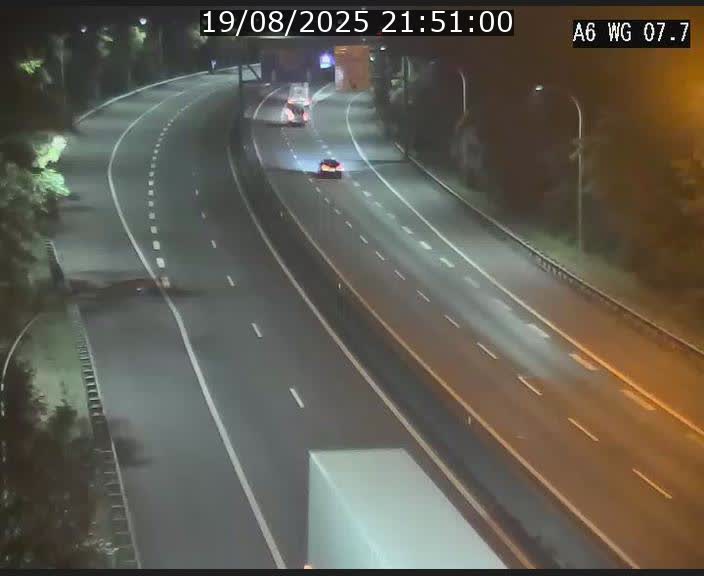 Traffic live webcam Luxembourg - Bridel - A6 - BK 7.7 - direction Belgique