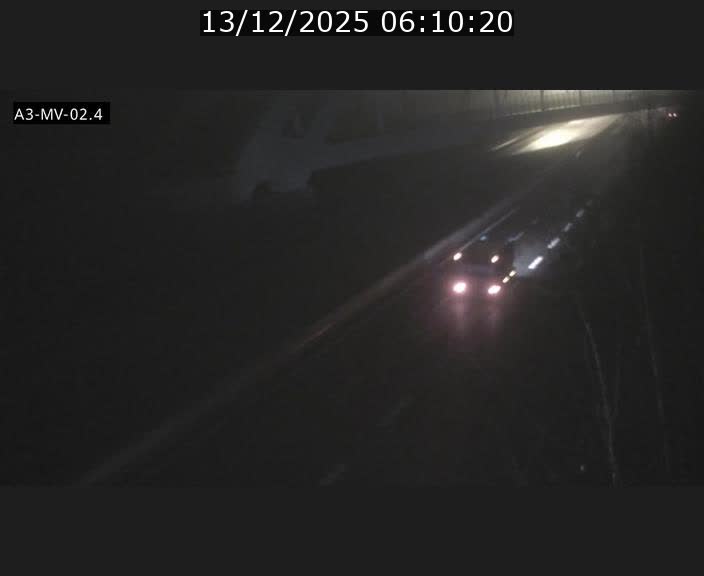 Webcam autoroute de la France (A3) au Luxembourg à Fentange, à proximité de la Croix de Gasperich. Vue orientée vers la Cloche d'Or