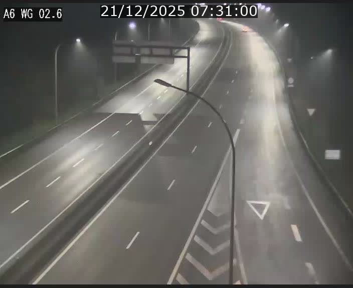 Traffic live webcam Luxembourg Croix de Cessange - A6 - BK 2.6 - direction France/Allemagne