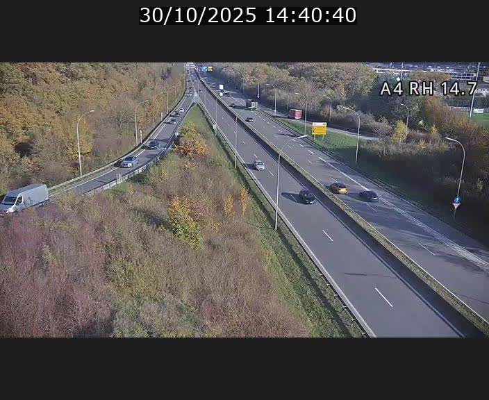 Traffic live webcam Luxembourg Jonction Lankelz - A4 - BK 14.7 - direction Luxembourg