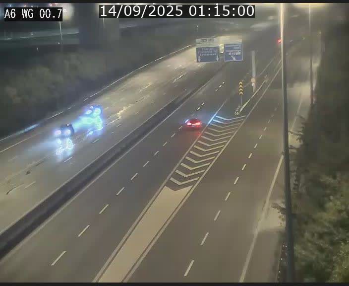 Traffic live webcam Luxembourg Croix de Cessange - A6 - BK 0.7 - direction A3 France