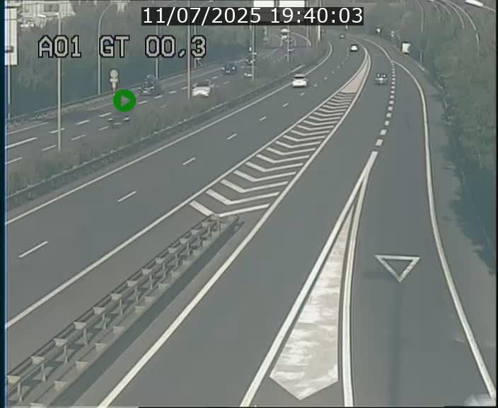 Traffic live webcam Luxembourg Croix de Gasperich - A1 direction Kirchberg - BK 0.3