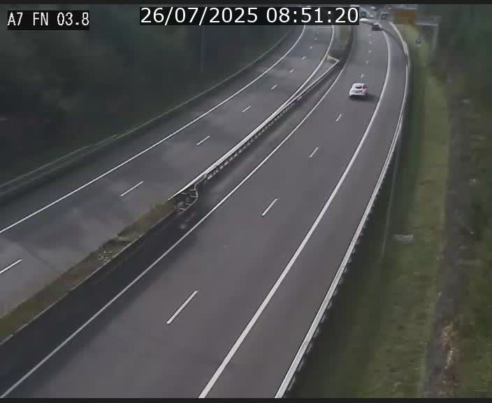Caméra autoroute Luxembourg A7 - Passage à gibier Rëngelbour - direction Tunnel Stafelter